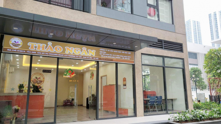 Cần cho thuê gấp shophouse 52m2, hướng Đông Nam tại Vinhomes Smart City